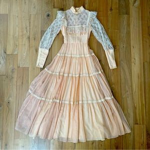 Gunne Sax Peach & Cream Floor-Length Long Sleeve Lace Prairie Cottage-Core Dress